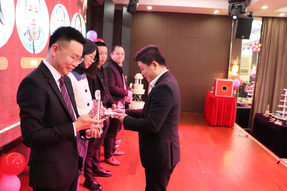 1645856537850867.jpg t5.jpg