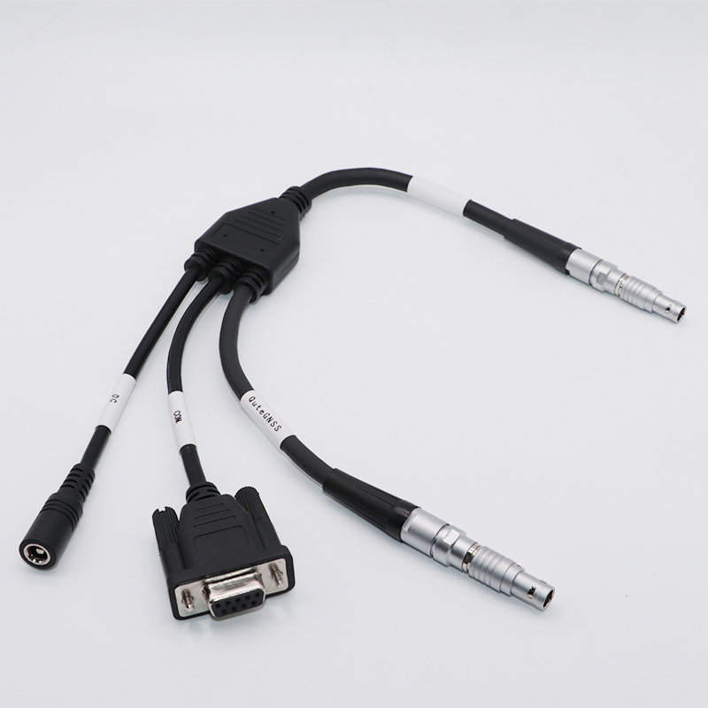 音頻視頻線束系列航插一分三線束